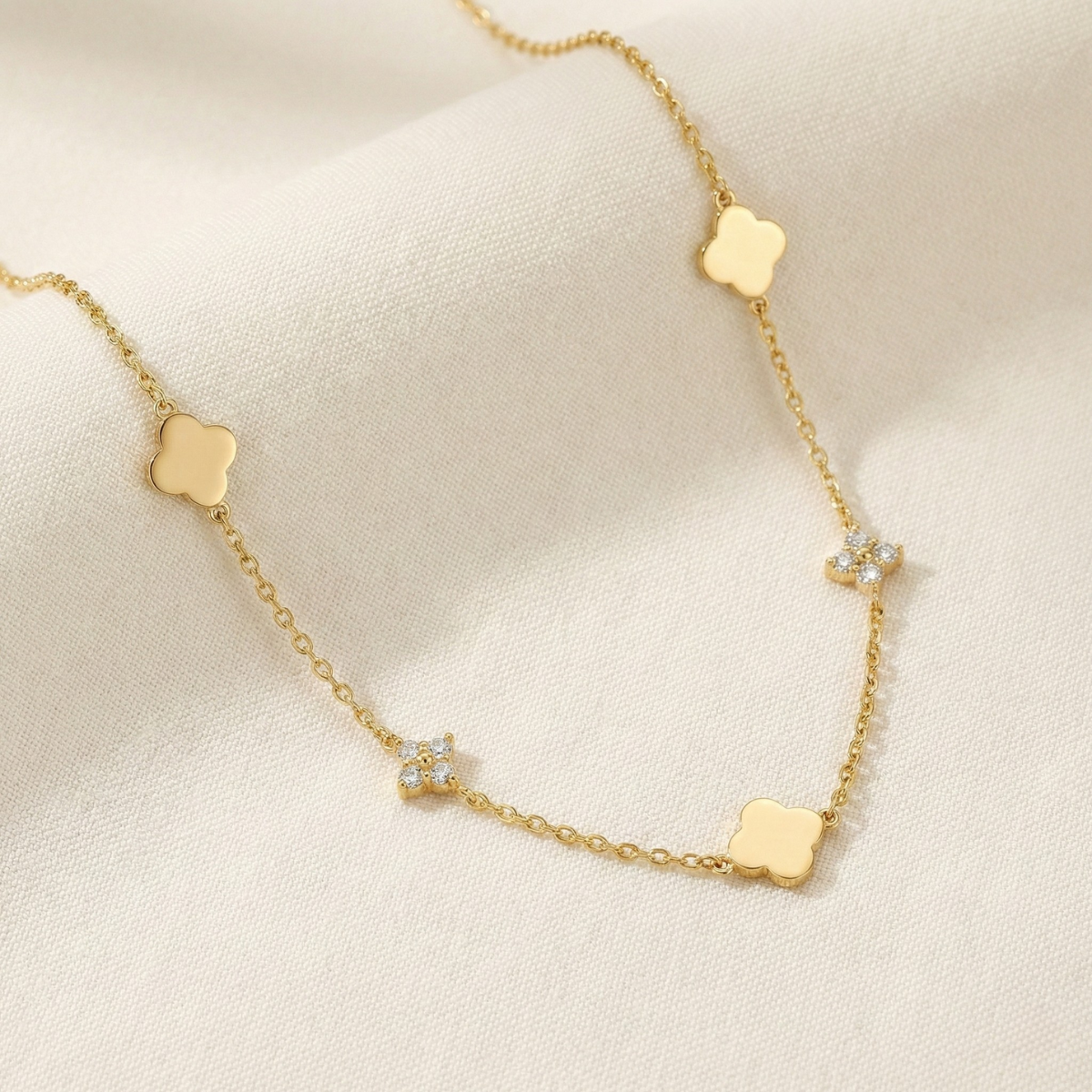 Clover & Crystal Station Necklace – Gold / Silver