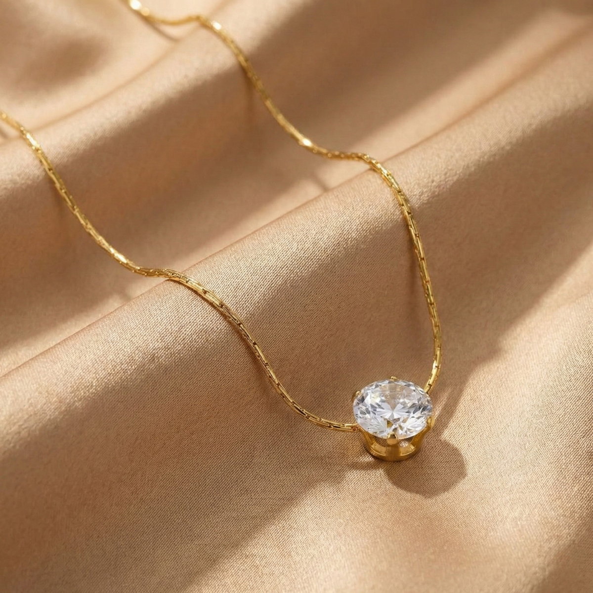 Circle Crystal Pendant Necklace – 18k PVD Gold