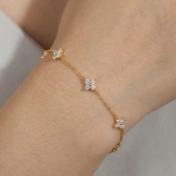 Crystal Clover Charm Bracelet – Gold & Silver